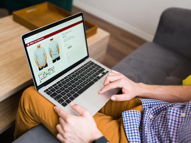 Thread Loom: Online Hosiery Store Development